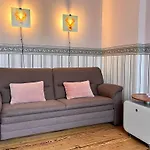 Apartment Am Schloss-Park Wiesbaden Biebrich Am Rhein