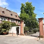 Apartment Am Schloss-Park Wiesbaden Biebrich Am Rhein
